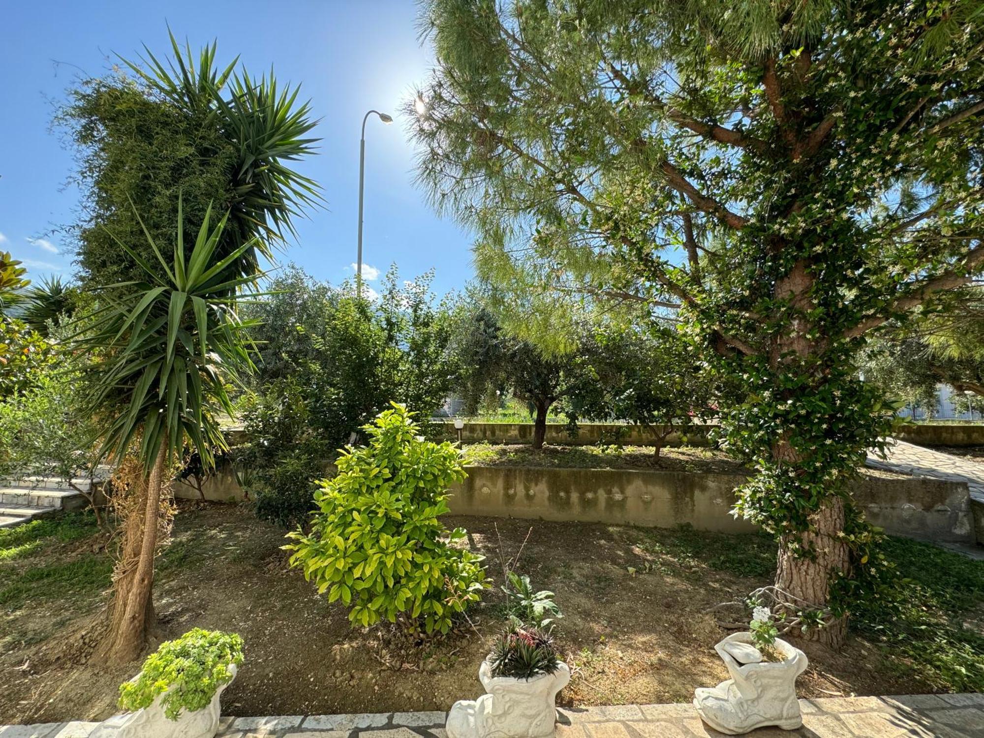 Hotel Cekodhima Radhimë المظهر الخارجي الصورة